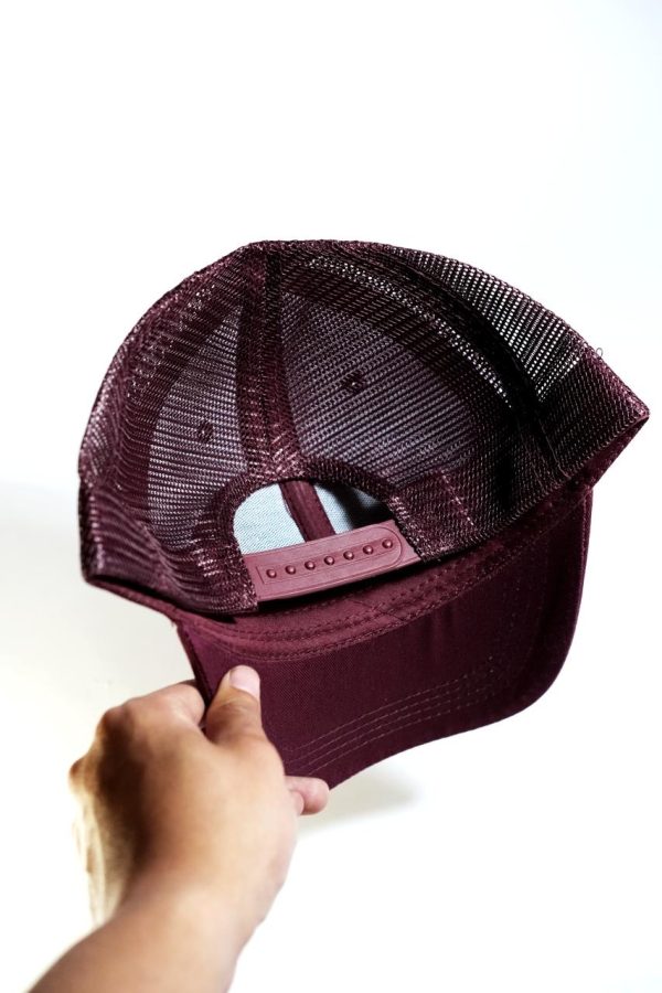 Gorra Bordada con malla en Guatemala