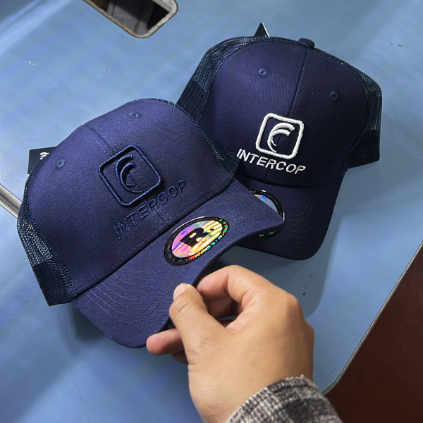 r-uniformes-Gorra-Bordada-azul-guatemala-4 Gorra Bordada con malla en Guatemala